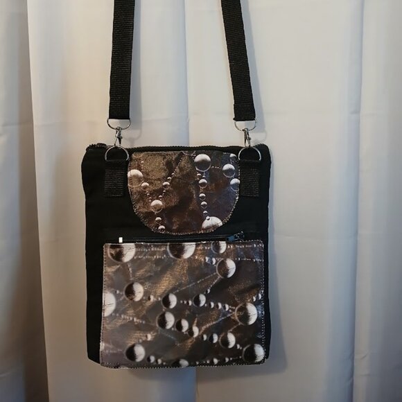 New Travel Sling pack Crossbody Photo Canvas Water droplet Web Black White denim - Picture 8 of 12